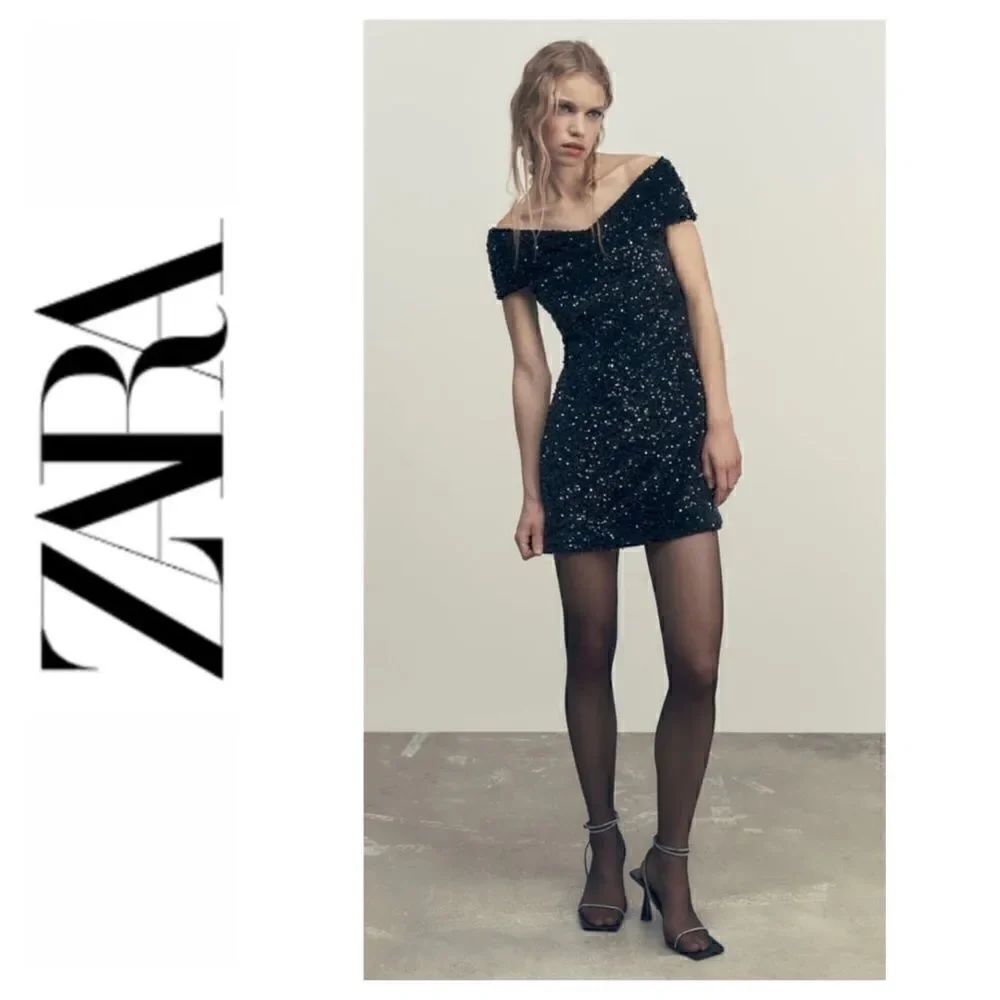 NWT Zara Festive Days Blogger’s Fave Sequined Velvet Off-the-Shoulder Mini Dress